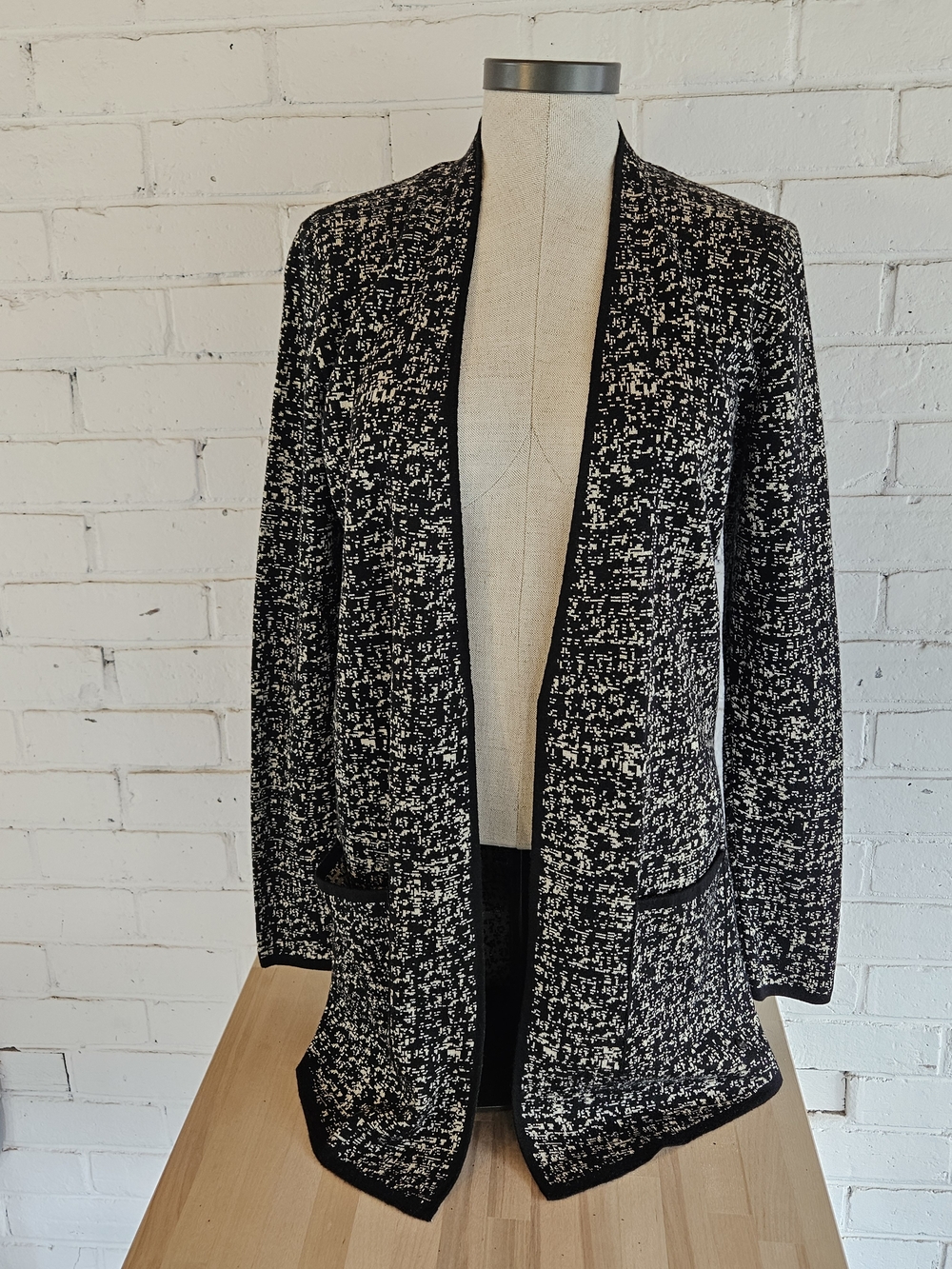 Olsen Graphic Pixelated Knit Open Front Cardigan Sz S